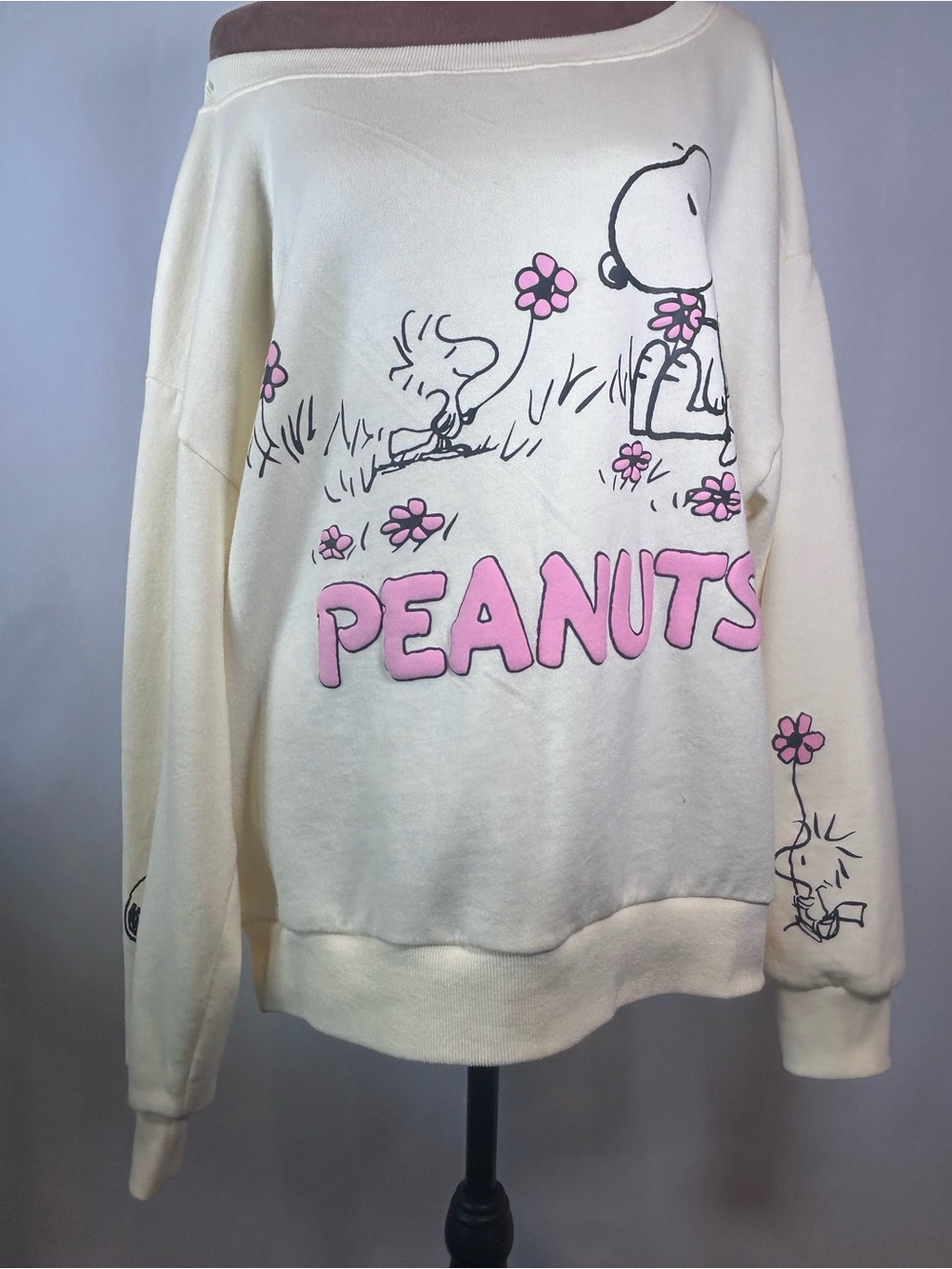 Peanuts Off-Shoulder Soft Yellow Sweatshirt with Pink Graphic-new Oversized M